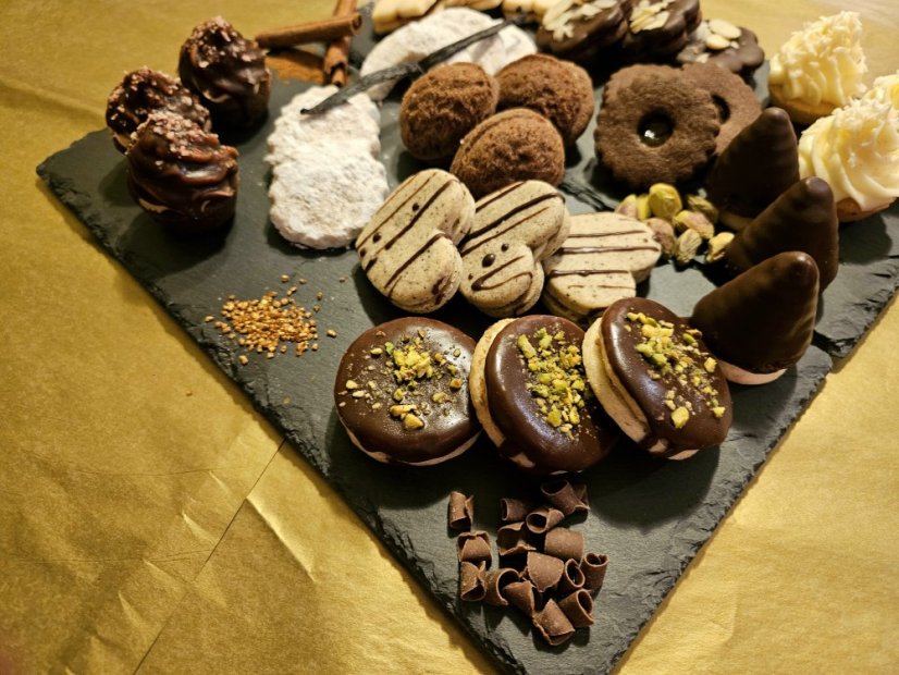 Rodinná sváteční kazeta mix 2000g